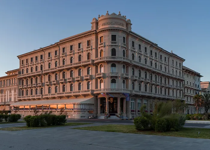 Grand Hotel Principe Di Piemonte Viareggio photo